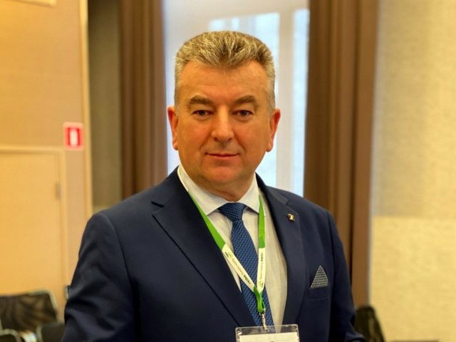Bank dla wszystkich rozmowa z prezesem Krzysztofem Karwowskim