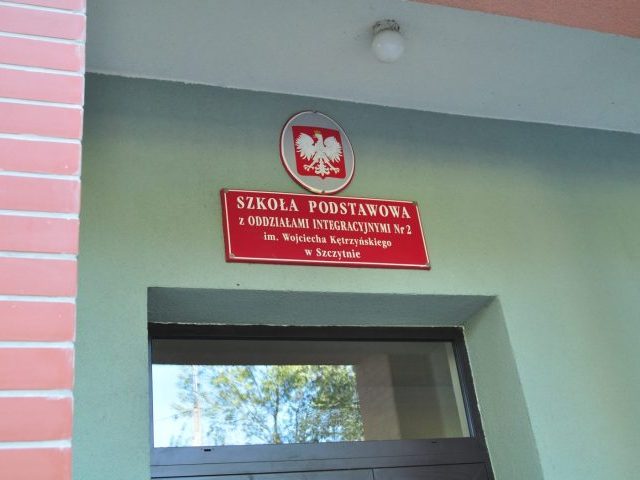 Badanie: Polacy chcą powrotu dzieci do szkoły - najlepiej w trybie zmianowym