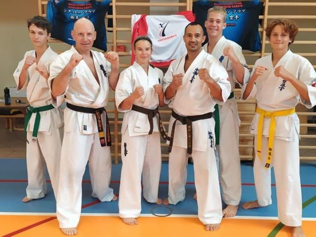 COVID 19 KONTRA OBOZY SPORTOWE (zdjęcia)