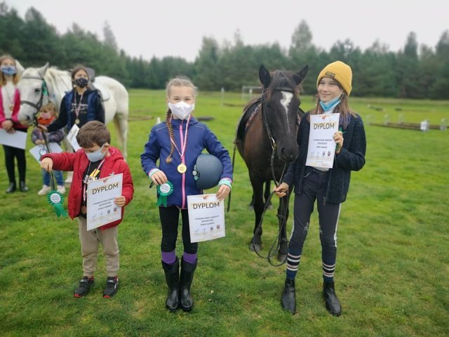 Pani Janina z historyczną wygraną Pony Game, rywalizowały też dzieci
