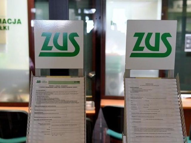 ZUS: od poniedziałku można się ubiegać o dodatkowy zasiłek opiekuńczy