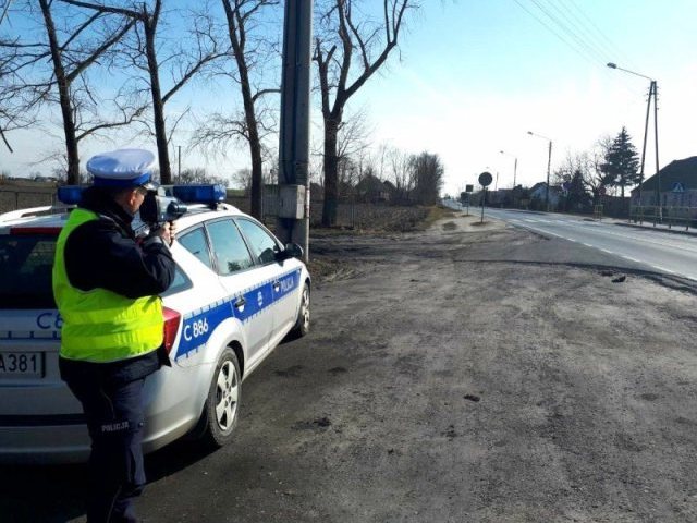 Krążył i krążył, aż „wjechał w ręce” drogówki