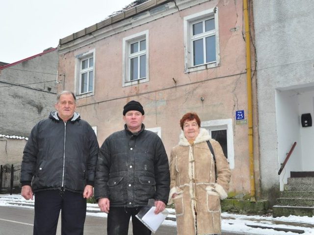 Czy remont pogorzeliska zakończy konflikt? (zdjęcia)