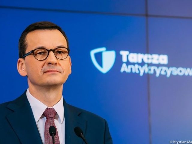 Premier: od połowy lutego otwarcie hoteli oraz kin i teatrów do 50 proc. miejsc