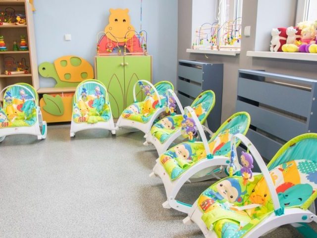 Ostatni dzień na zapis na szczepienie pracowników żłobków i klubów dziecięcych oraz pieczy zastępczej