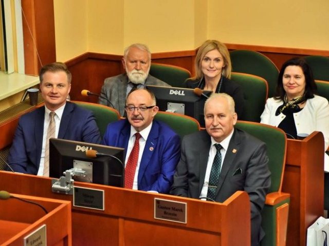 Może być krucho z kasą