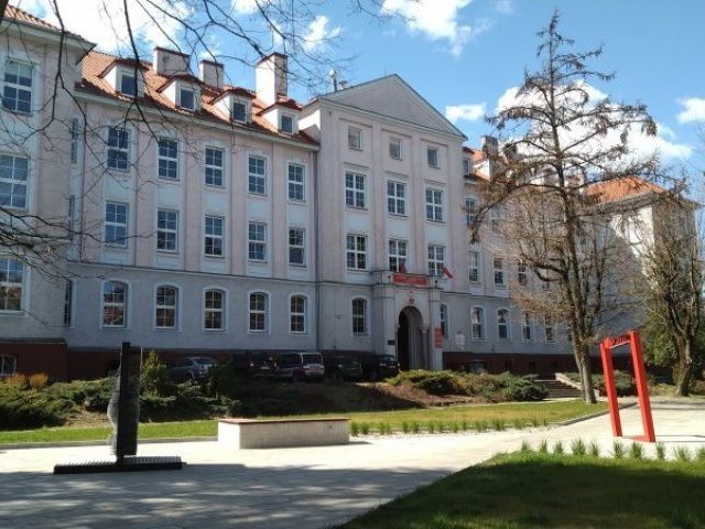 Czym szkoły średnie kuszą ósmoklasistów?