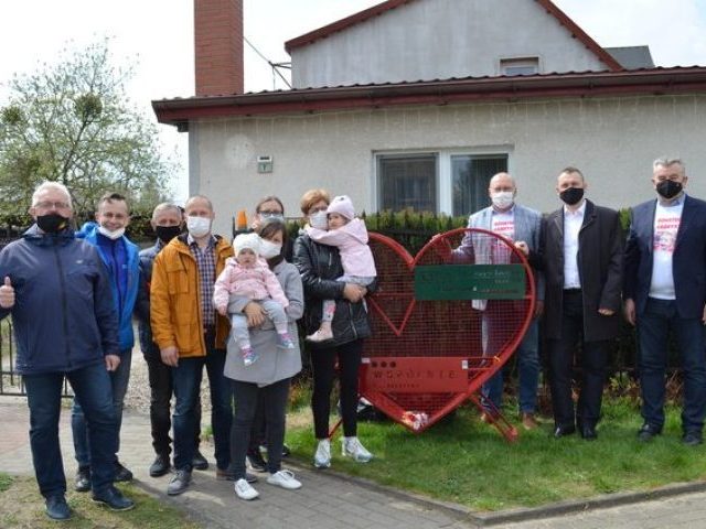 Zakręceni w pomaganie Bank Spółdzielczy i Starostwo