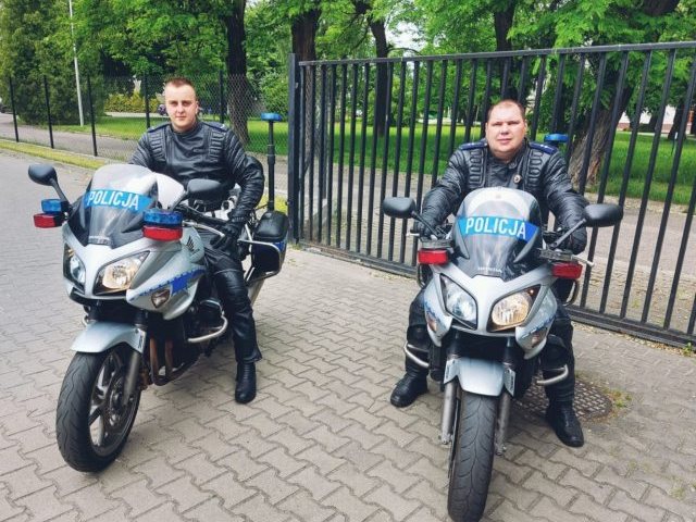 Połączyli pasję z pracą, funkcjonariusze policji „na dwóch kółkach” (zdjęcia)