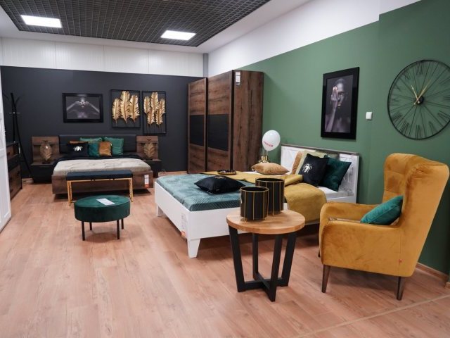 Meble+ na pięć plus, nowy salon meblowy w Szczytnie (sprawdź)