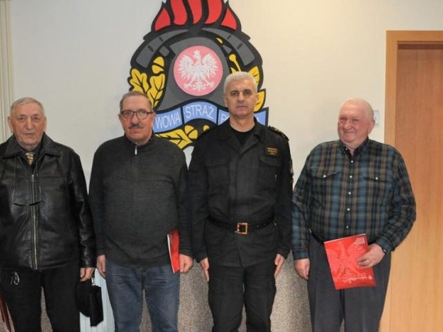 Pierwsi druhowie seniorzy z dodatkami do emerytur