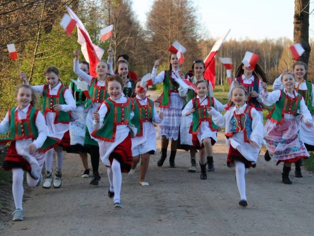 Rozogi muzycznie z okazji majowych świąt narodowych (wideo)
