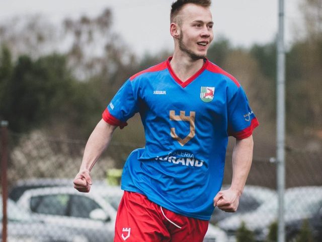 Punktowy przełom w SKS Szczytno, junior Jakub Nysztal wspomógł pierwszą drużynę