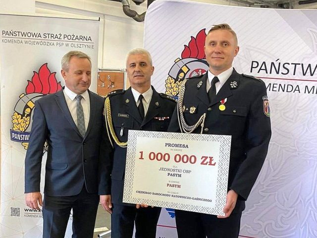 Strażacy z obiecanym milionem złotych