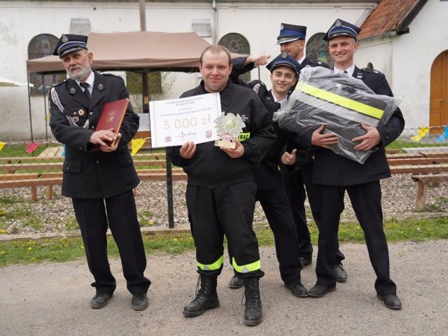 Strażacy, parafia, misjonarze ze swoim świętem w Gromie (zdjęcia)