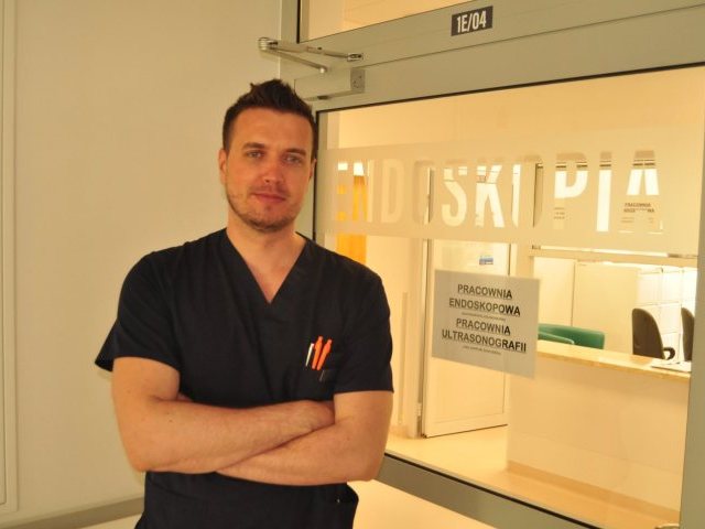 Doktor Wieczorek pisze nową historię szpitala