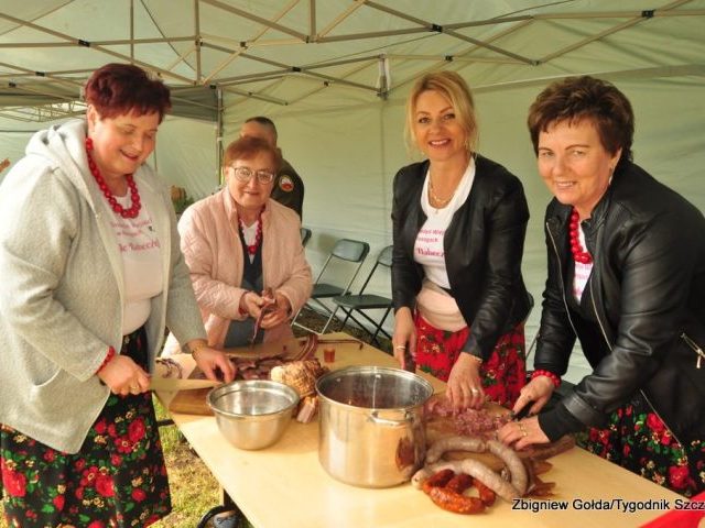 Święto smaków w Rozogach – rozkosze dla podniebienia (zdjęcia)