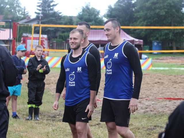 Mistrzostwa powiatu w piłce plażowej, SZERSZENIE najlepsi