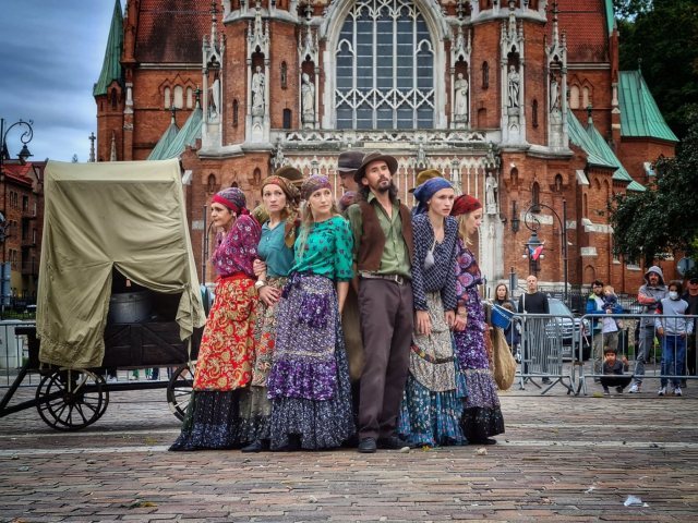 Teatr MIGRO „DROM – ŚCIEŻKAMI ROMÓW” w Pasymiu – piątek, 12 sierpnia (zdjęcia)