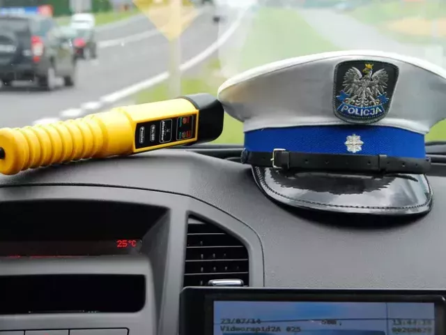 „Wydmuchał” 4 promile, ale wcześniej skasował zaparkowany samochód