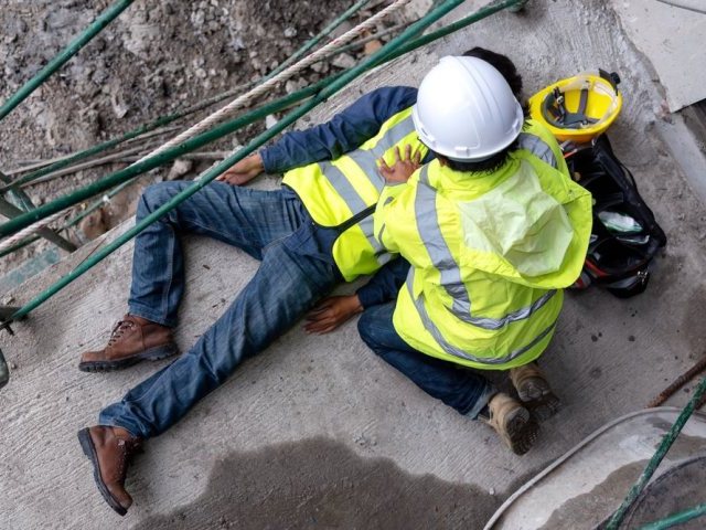 Poważny wypadek na budowie