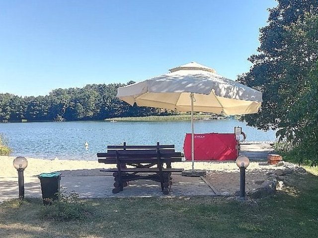 Tajemnicza śmierć 58-letniego filmowca pod Tylkowem, strażacy wyłowili ciało