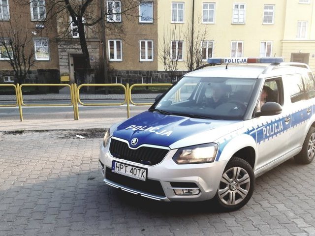 Ciepła odsiadka na zimę? Policjanci zatrzymali trzech poszukiwanych mężczyzn