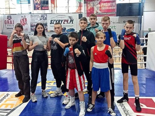 Mocne ciosy szczycieńskich bokserów, wygrane: Marcela, Kordiana, Mai...