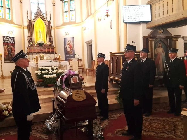 Strażacy pożegnanie druha Czarka z Wilamowa