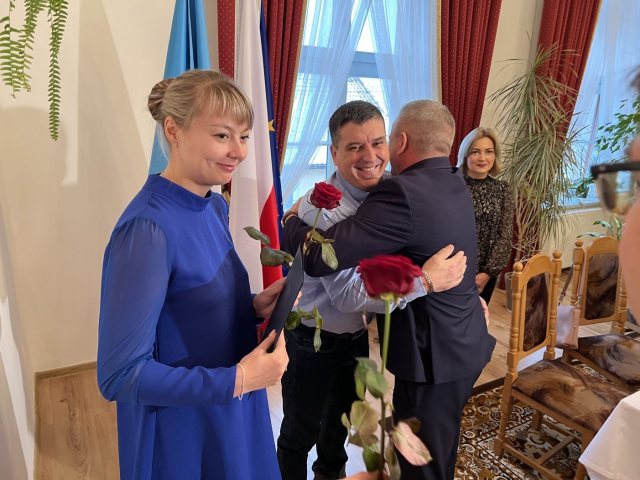 Jesteśmy już w domu! Polska rodzina z Kazachstanu zamieszkała w Pasymiu (wideo, zdjęcia)