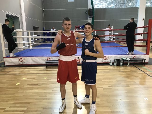 Marceli Bogdański i Karol Lisiewicz przygotowują się do Ogólnopolskiej Olimpiady Młodzieży