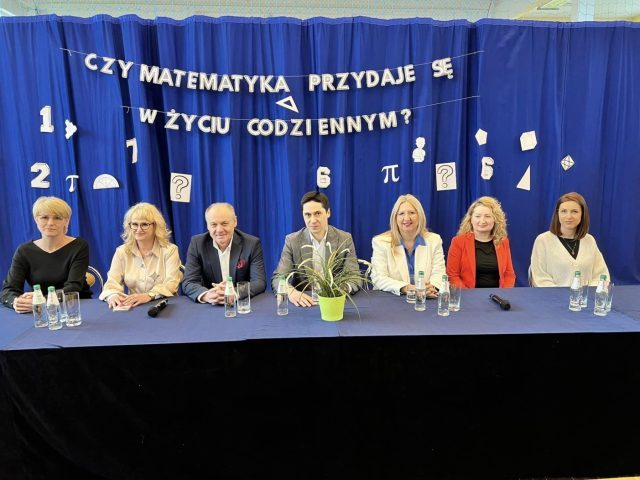 Czy matematyka jest potrzebna? Debata z okazji Dnia Liczby Pi w Szkole Podstawowej nr 6 w Szczytnie