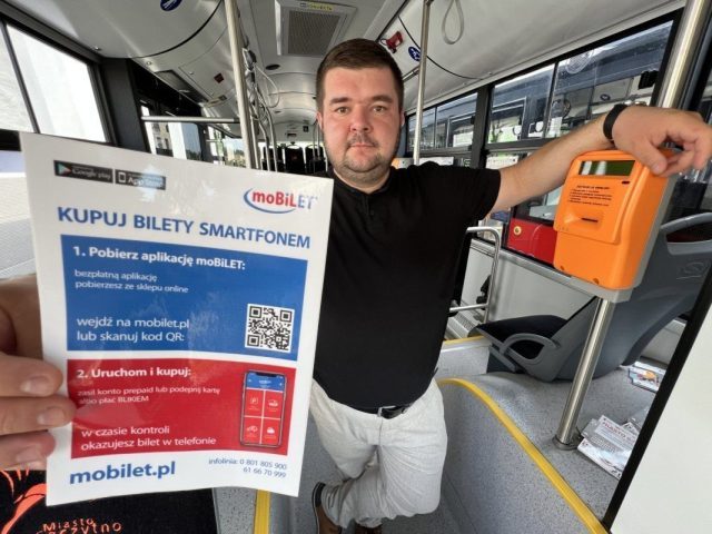 Bezpośrednie połączenie z „niebem”: nowy rozkład jazdy autobusów ze Szczytna do Portu Lotniczego Olsztyn-Mazury