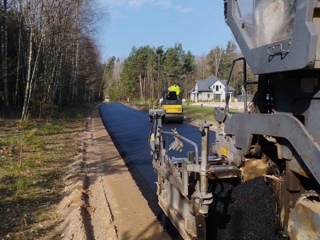 Rozpoczęto przebudowę drogi powiatowej nr 1516N w m. Gównicha w gminie Rozogi