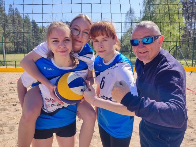 Sukces Zespołu Szkół nr 3 w Szczytnie – Podwójni Mistrzowie w Siatkówce Plażowej na nowych boiskach w Lemanach (zdjęcia)