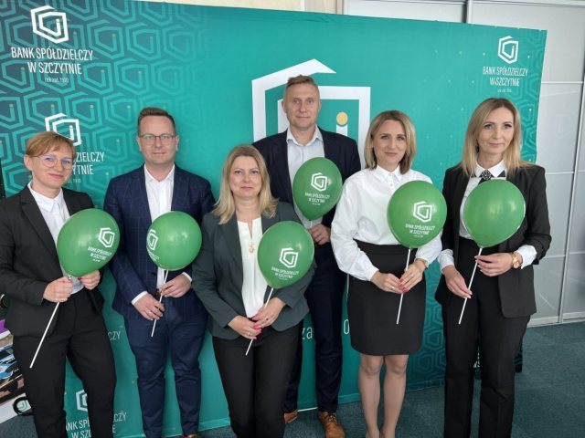 Bank Spółdzielczy w Szczytnie z ofertą i życzeniami dla najmłodszych