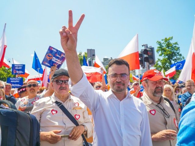 Były dziennikarz TVP: idźcie na wybory! Rozmowa z Maciejem Wróblem
