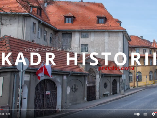 Kadr historii - skrzyżowanie ul. Adama Mickiewicza z ul. Bartna Strona (wideo)