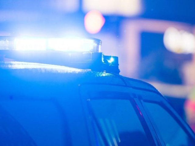 Kolizja osobówki z ciężarówką na trasie Rozogi - Myszyniec. Utrudnienia w ruchu