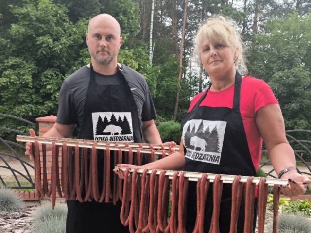 Dzika Wędzarnia zaprasza! Smak dziczyzny, pasja i rodzinne tradycje w jednym!