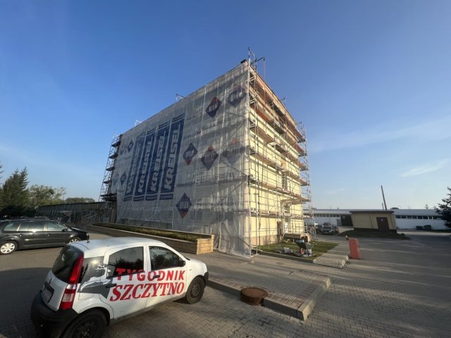 Żłobek i elewacja przy Łomżyńskiej w toku