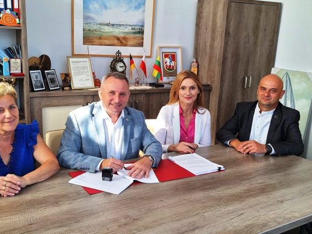 Koniec z „kocimi łbami” na drodze! 2 mln zł na nową nawierzchnię