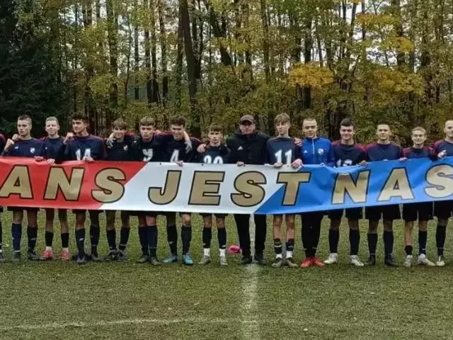 Twardy trening, wielkie wyniki. Młodzi piłkarze Gwardii Szczytno z awansem do ekstraklasy