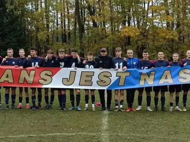 Twardy trening, wielkie wyniki. Młodzi piłkarze Gwardii Szczytno z awansem do ekstraklasy
