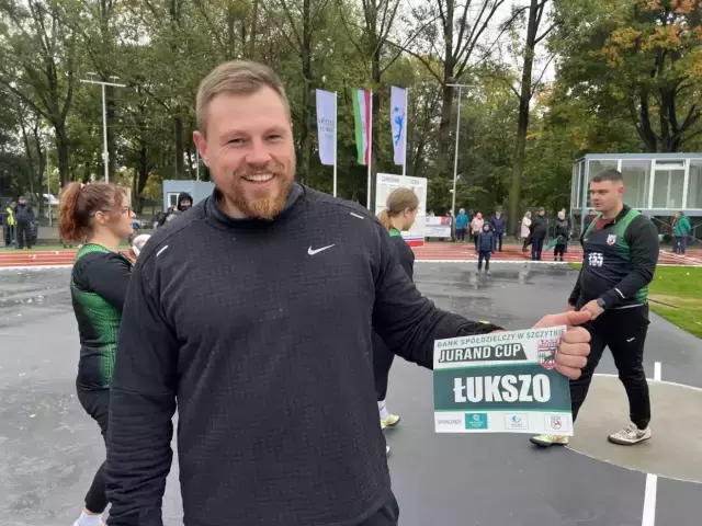 Spektakularne otwarcie stadionu w Szczytnie. Padły pierwsze rekordy (zdjęcia)