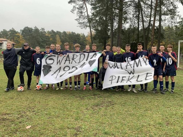 Talent i determinacja. Młodzi zawodnicy Gwardia Szczytno z awansem do elity piłkarskiej