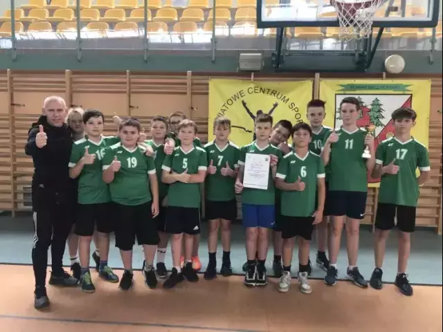 Koszykarskie starcie szkół