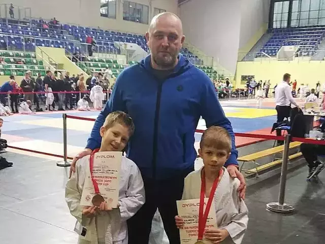 Złoto i brąz Marcela i Łukasza. Sukcesy młodych judoków