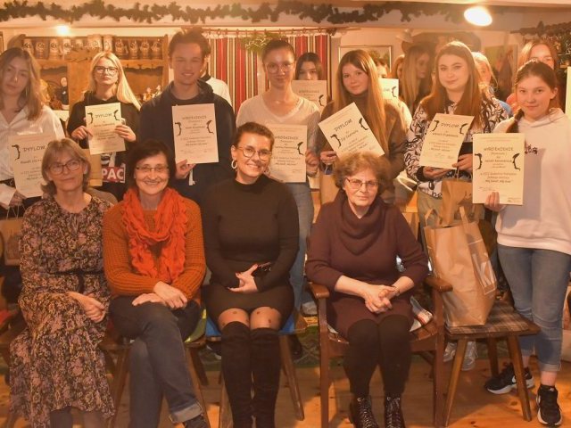 Chata rozstrzygnęła III Konkurs Poetycki.  Julia Zyśk najlepsza!