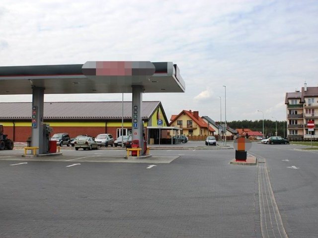 Tajemniczy incydent w Wielbarku. Stacja benzynowa na celowniku nieznanego napastnika